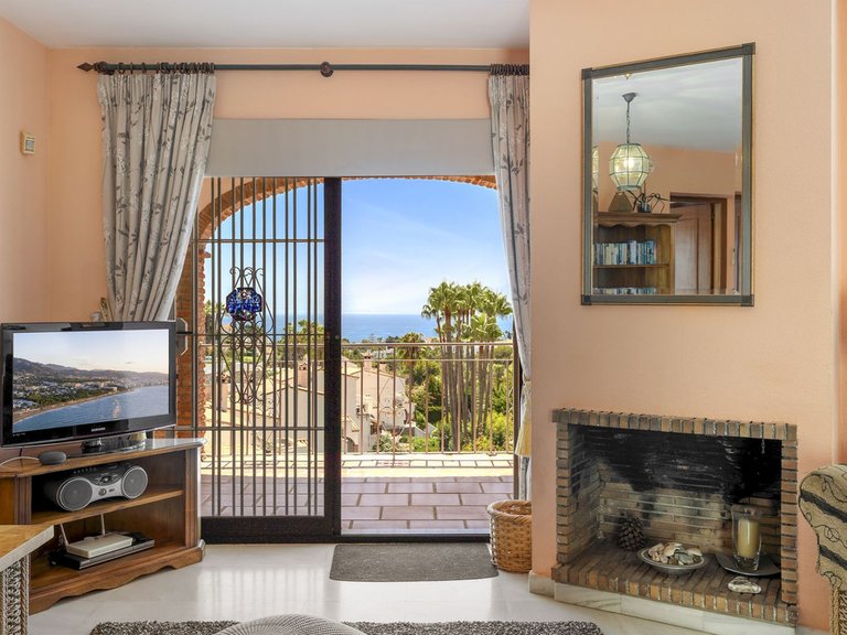 Villa for Sale in Calahonda, Malaga 7