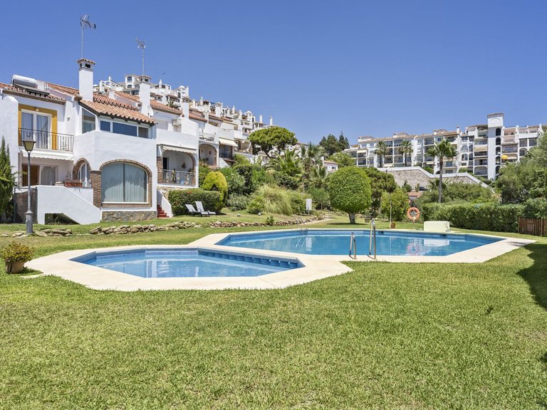 Villa for Sale in Calahonda, Malaga 8