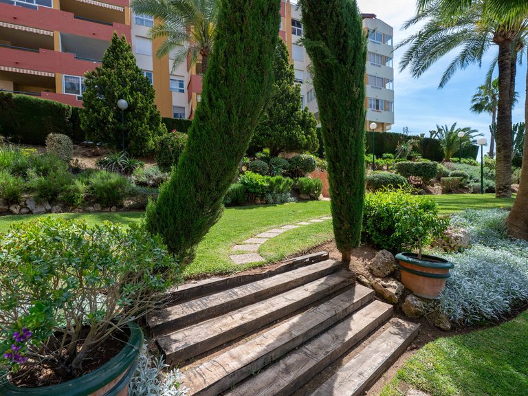 Apartment for Sale in El Paraiso, Malaga 25