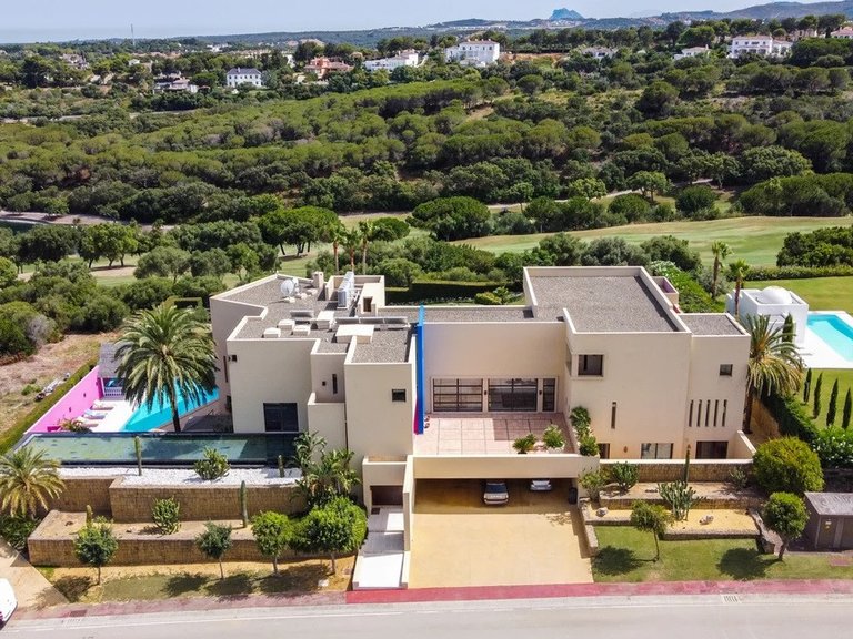 Villa for Sale in Sotogrande, Cadiz 14