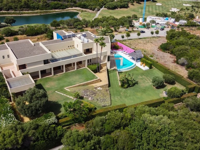 Villa for Sale in Sotogrande, Cadiz 37