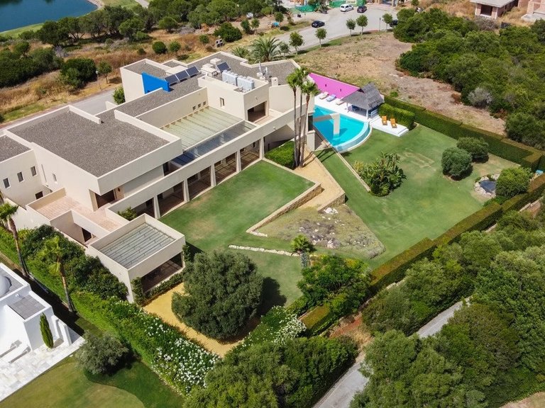 Villa for Sale in Sotogrande, Cadiz 38