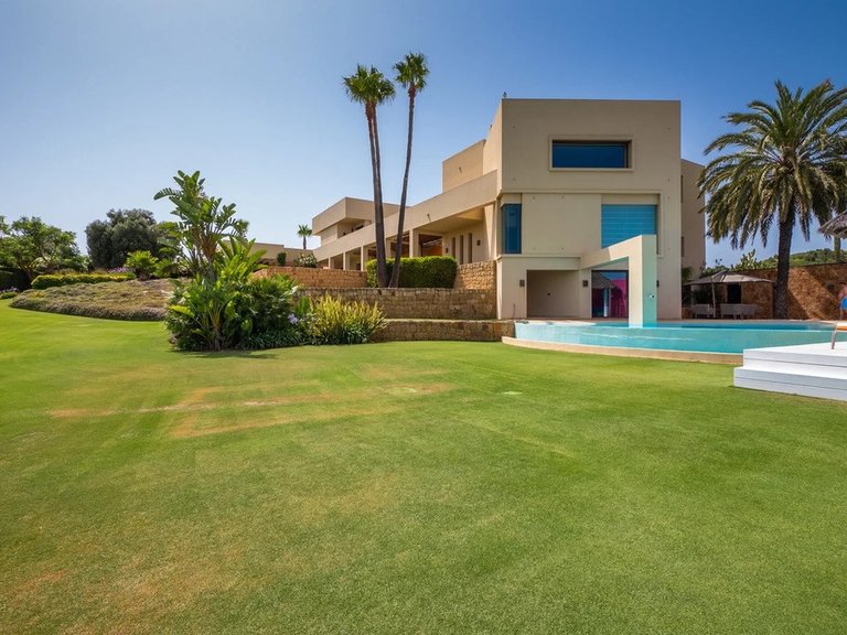 Villa for Sale in Sotogrande, Cadiz 43