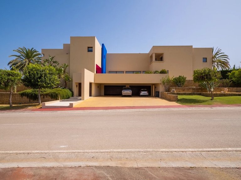 Villa for Sale in Sotogrande, Cadiz 44