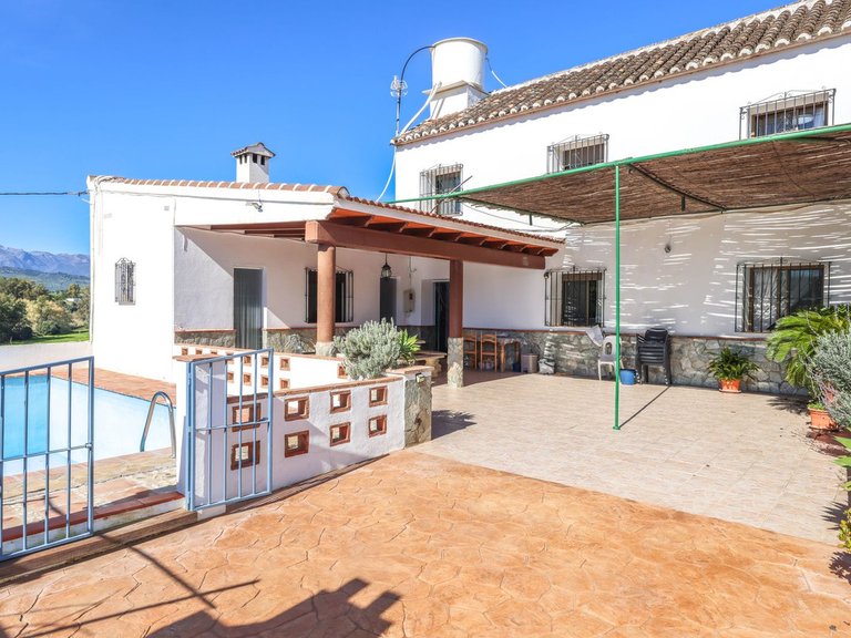 Villa for Sale in Coín, Malaga 1