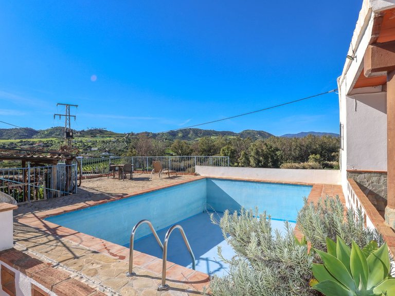 Villa for Sale in Coín, Malaga 37