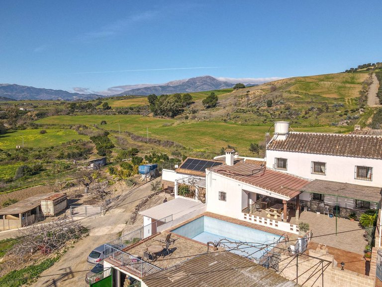 Villa for Sale in Coín, Malaga 38
