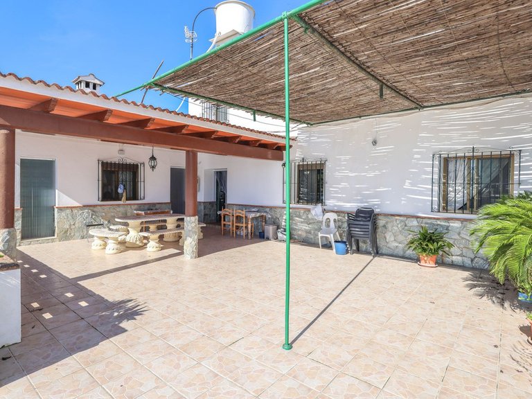 Villa for Sale in Coín, Malaga 9