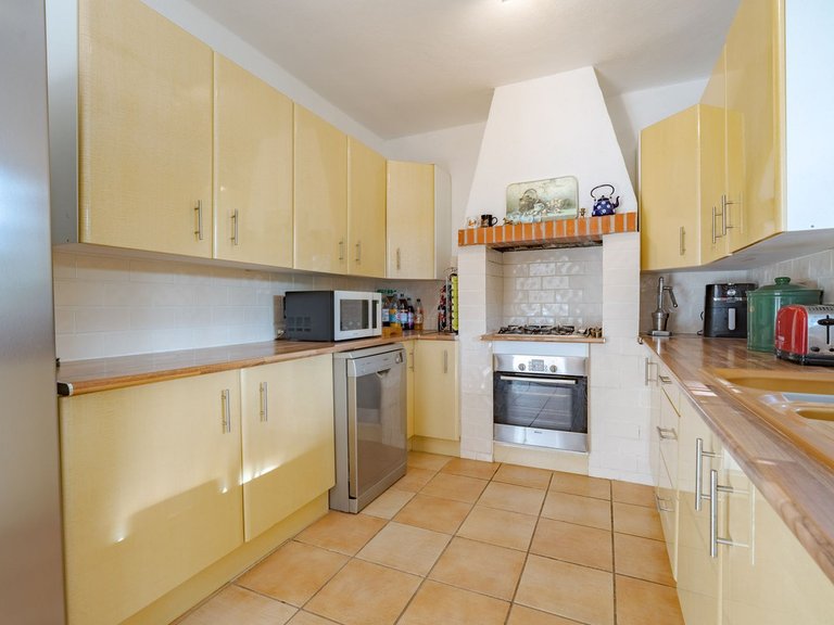 Villa for Sale in Coín, Malaga 8