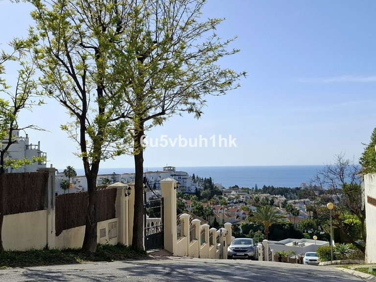 Villa for Sale in Calahonda, Malaga 22