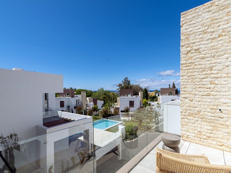 Villa for Sale in The Golden Mile, Malaga 34