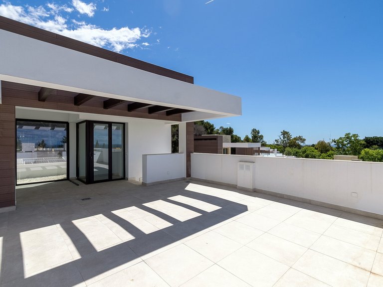 Villa for Sale in The Golden Mile, Malaga 42