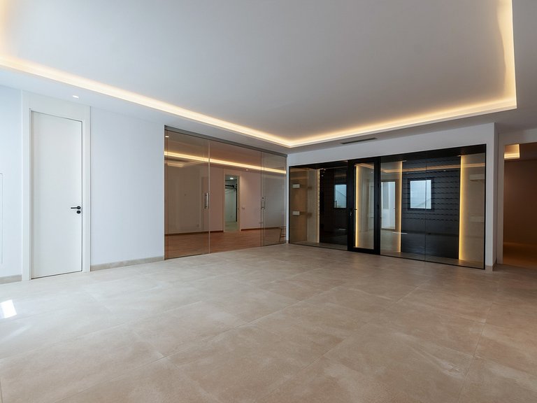 Villa for Sale in The Golden Mile, Malaga 46