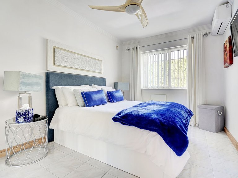 Villa for Sale in Calahonda, Malaga 24
