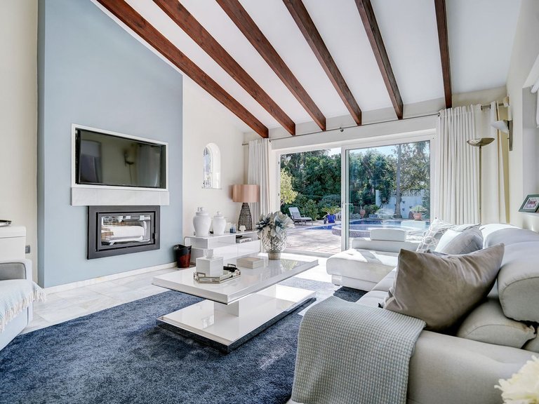 Villa for Sale in Calahonda, Malaga 4