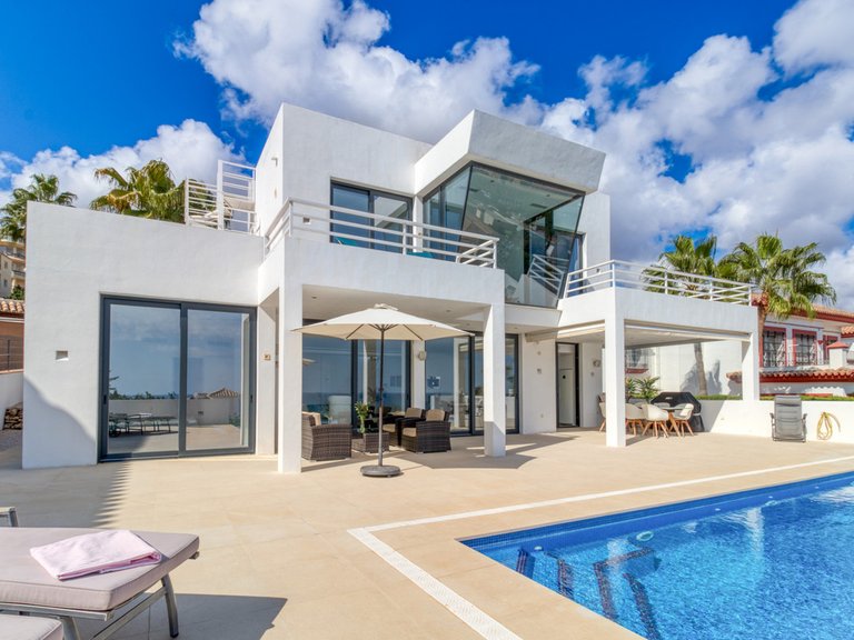 Villa for Sale in La Cala De Mijas, Malaga 2