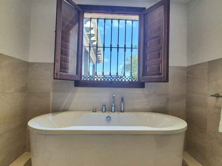 Villa for Sale in Coín, Malaga 30