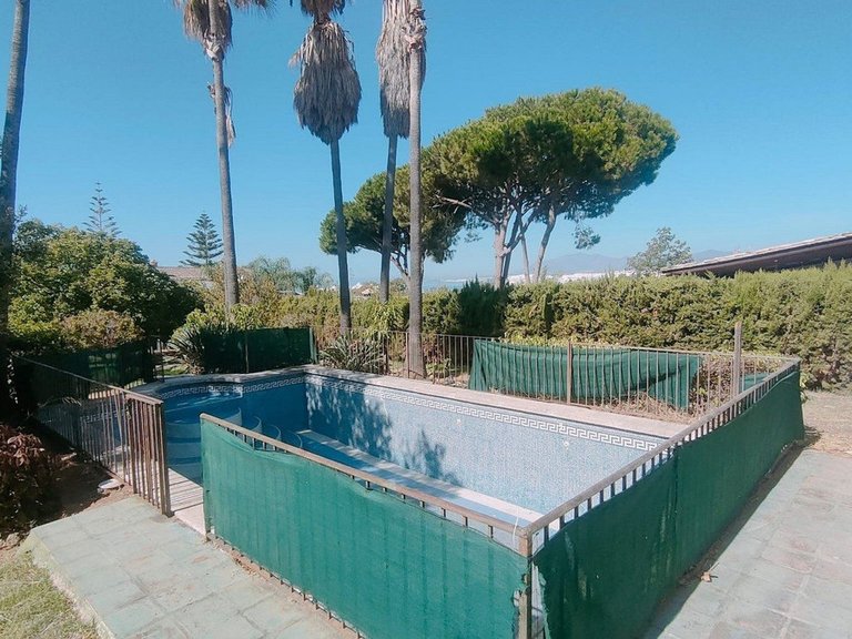 Villa for Sale in Marbella, Malaga 8