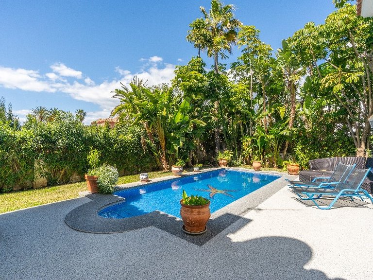 Villa for Sale in Marbesa, Malaga 10