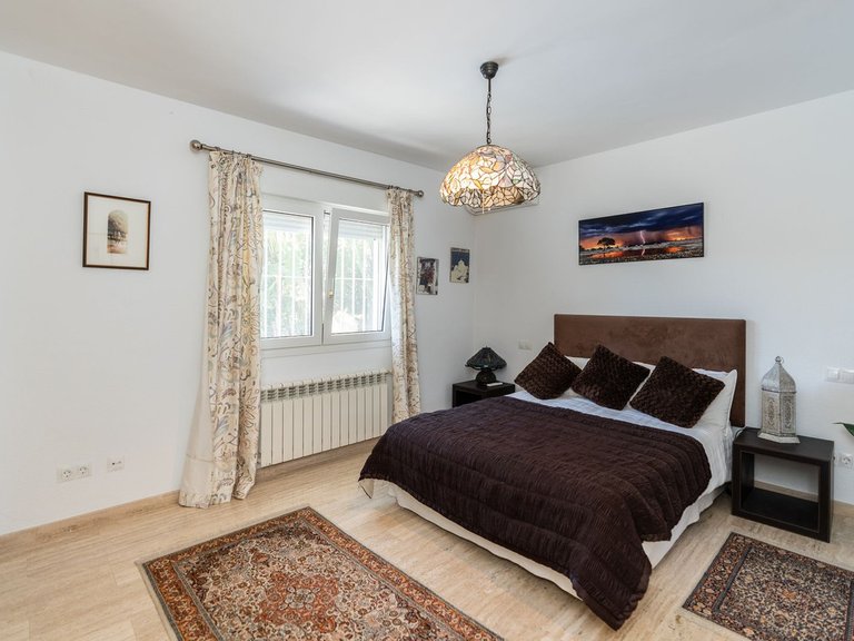 Villa for Sale in Marbesa, Malaga 15