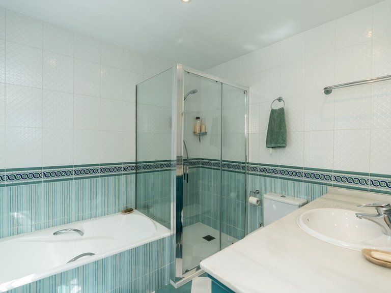Villa for Sale in Marbesa, Malaga 17