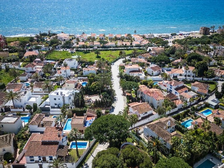 Villa for Sale in Marbesa, Malaga 2