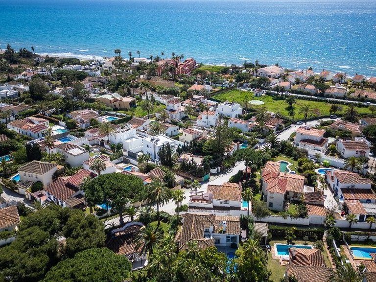 Villa for Sale in Marbesa, Malaga 21