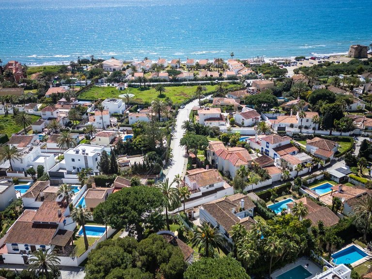 Villa for Sale in Marbesa, Malaga 33