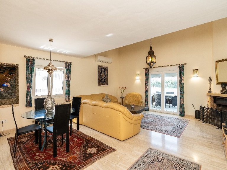 Villa for Sale in Marbesa, Malaga 9