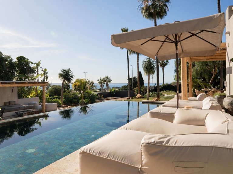 Villa for Sale in Estepona, Malaga 14