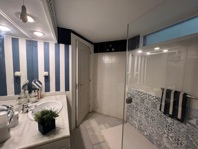 Apartment for Sale in Benalmadena, Malaga 11