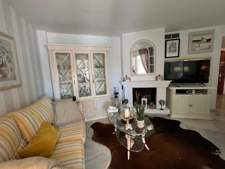 Apartment for Sale in Benalmadena, Malaga 7