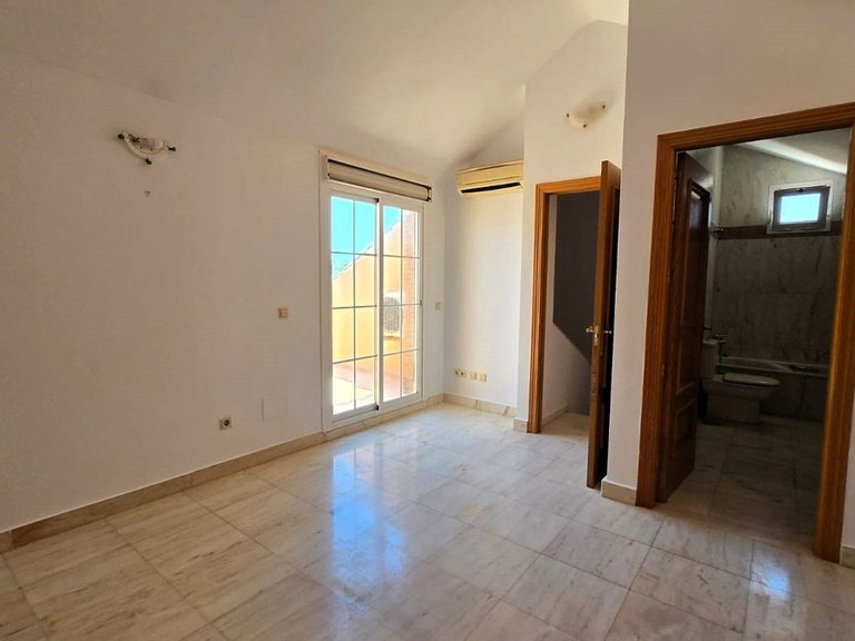 Villa for Sale in La Cala De Mijas, Malaga 16