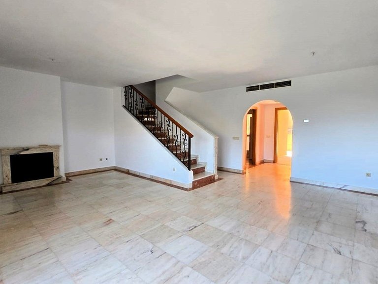 Villa for Sale in La Cala De Mijas, Malaga 7