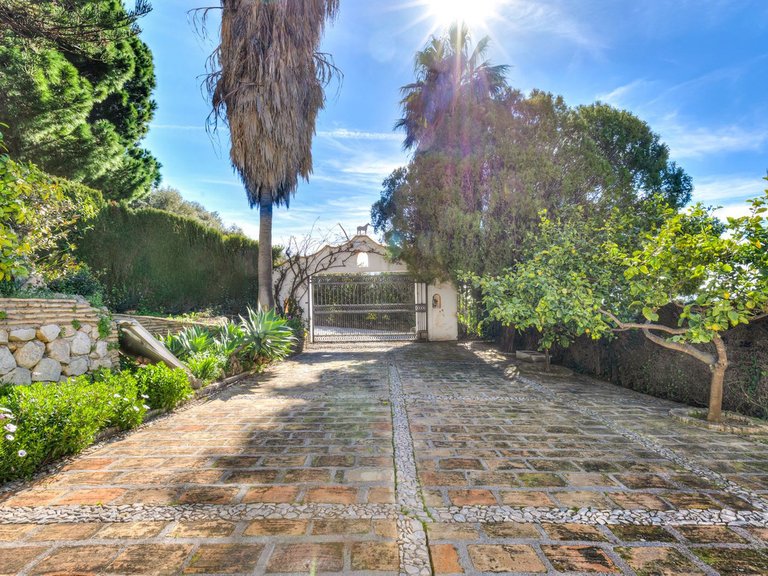 Villa for Sale in Mijas, Malaga 32