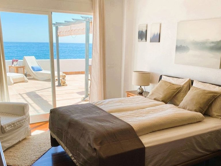 Villa for Sale in Estepona, Malaga 12