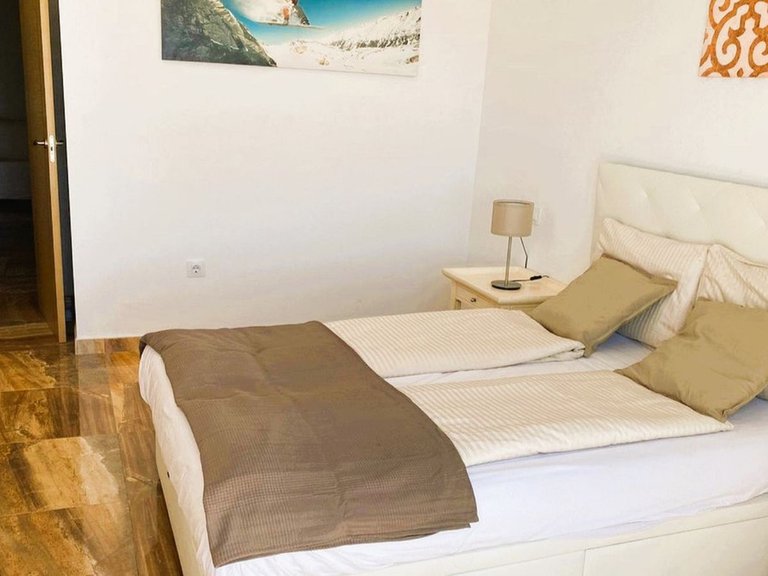 Villa for Sale in Estepona, Malaga 13