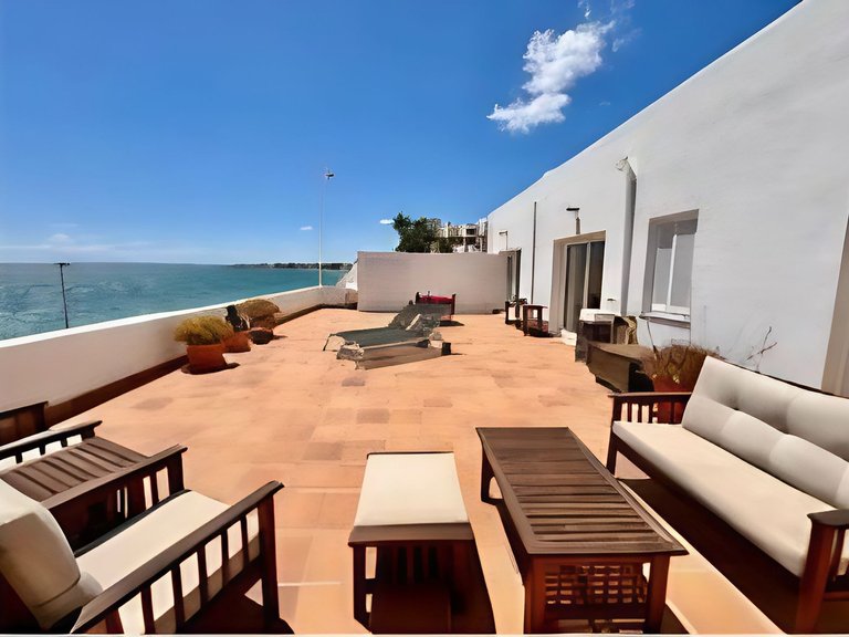 Villa for Sale in Estepona, Malaga 4