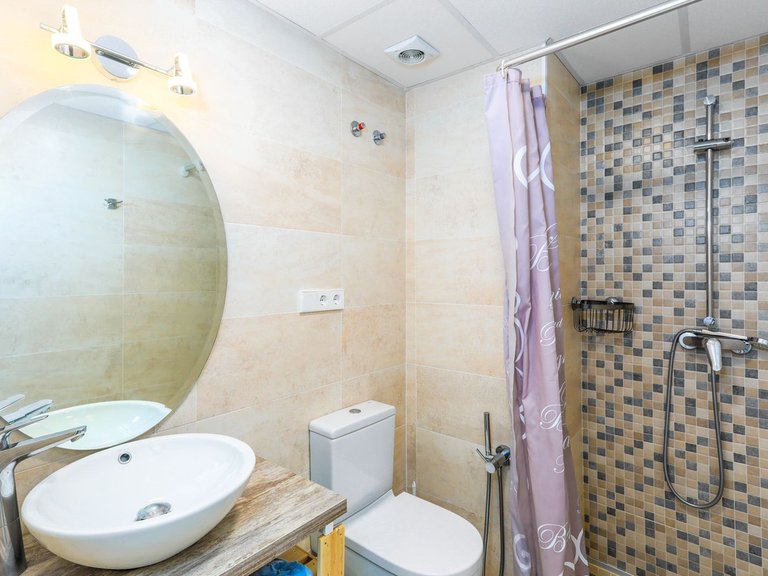 Apartment for Sale in Benalmadena Costa, Malaga 11