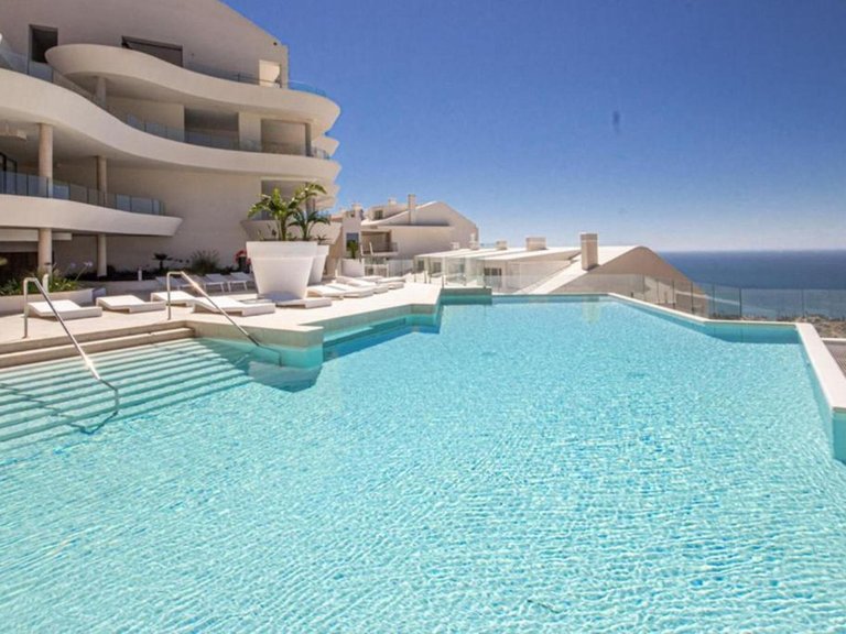 Apartment for Sale in Benalmadena, Malaga 31