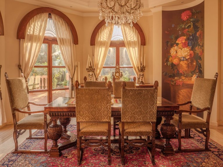 Villa for Sale in Nueva Andalucía, Malaga 23