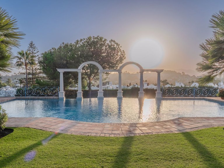 Villa for Sale in Nueva Andalucía, Malaga 34