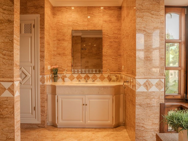 Villa for Sale in Nueva Andalucía, Malaga 49