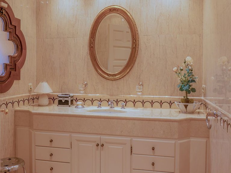 Villa for Sale in Nueva Andalucía, Malaga 53