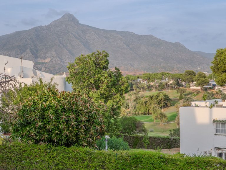 Villa for Sale in Nueva Andalucía, Malaga 54