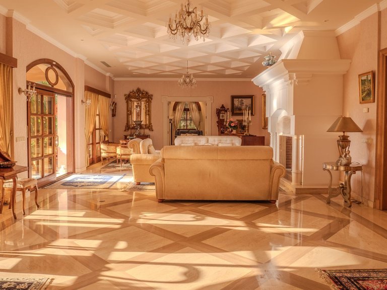 Villa for Sale in Nueva Andalucía, Malaga 6