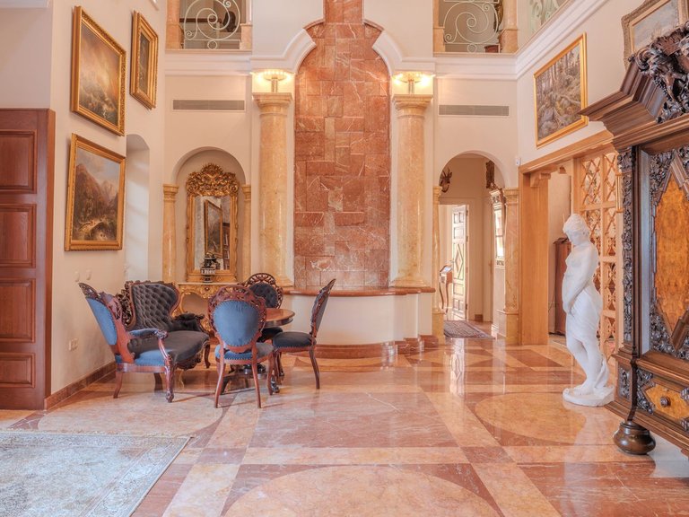 Villa for Sale in Nueva Andalucía, Malaga 66