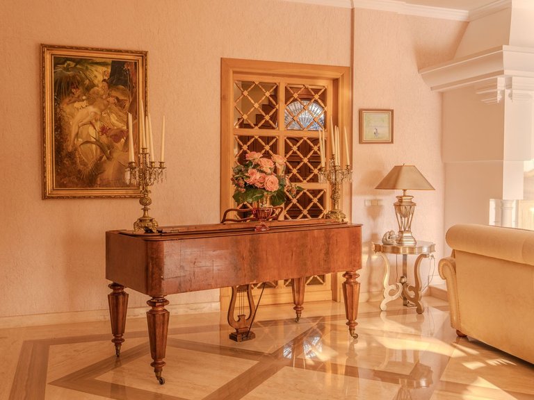 Villa for Sale in Nueva Andalucía, Malaga 9