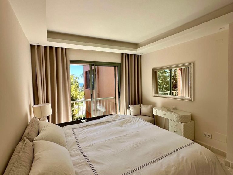 Apartment for Sale in Los Flamingos, Malaga 14