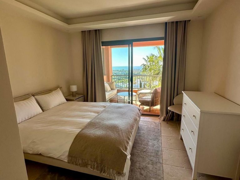 Apartment for Sale in Los Flamingos, Malaga 16